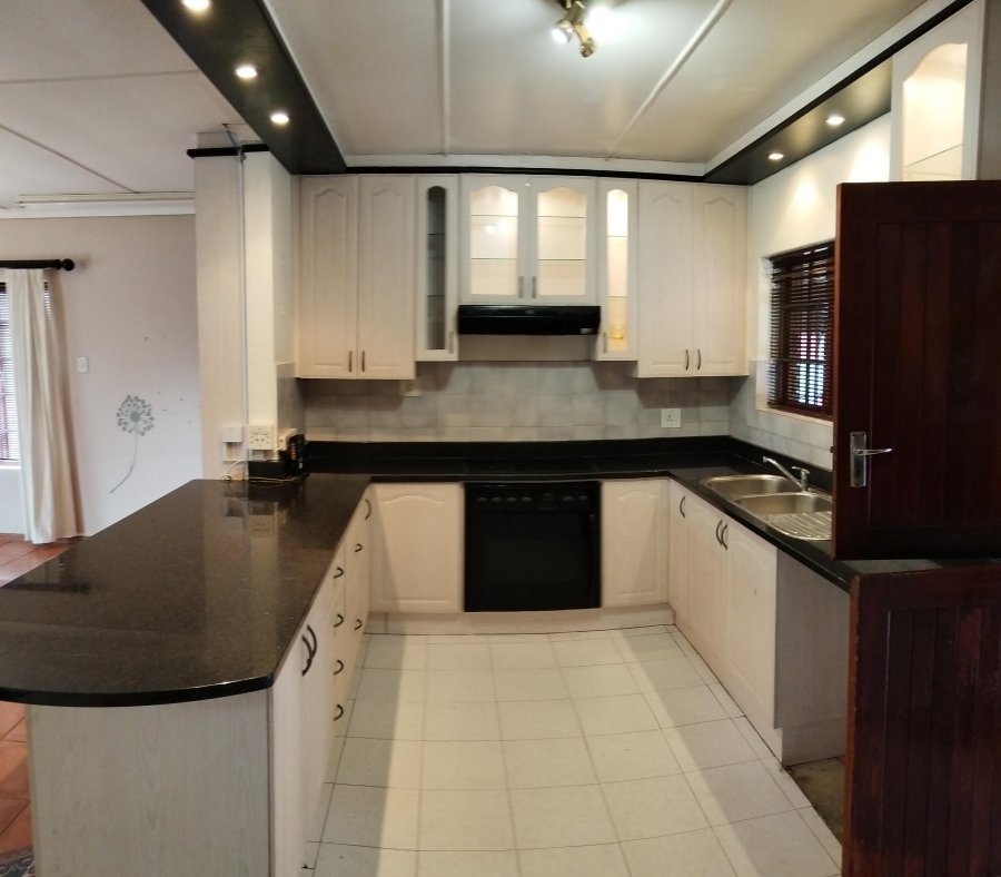 3 Bedroom Property for Sale in Azalea Park Eastern Cape